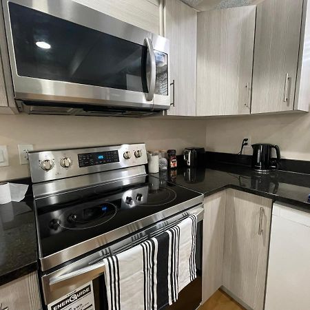 Super Luxury & Cozy Lower Level Apartment In Nw Calgary, Ab Close To Banff エクステリア 写真