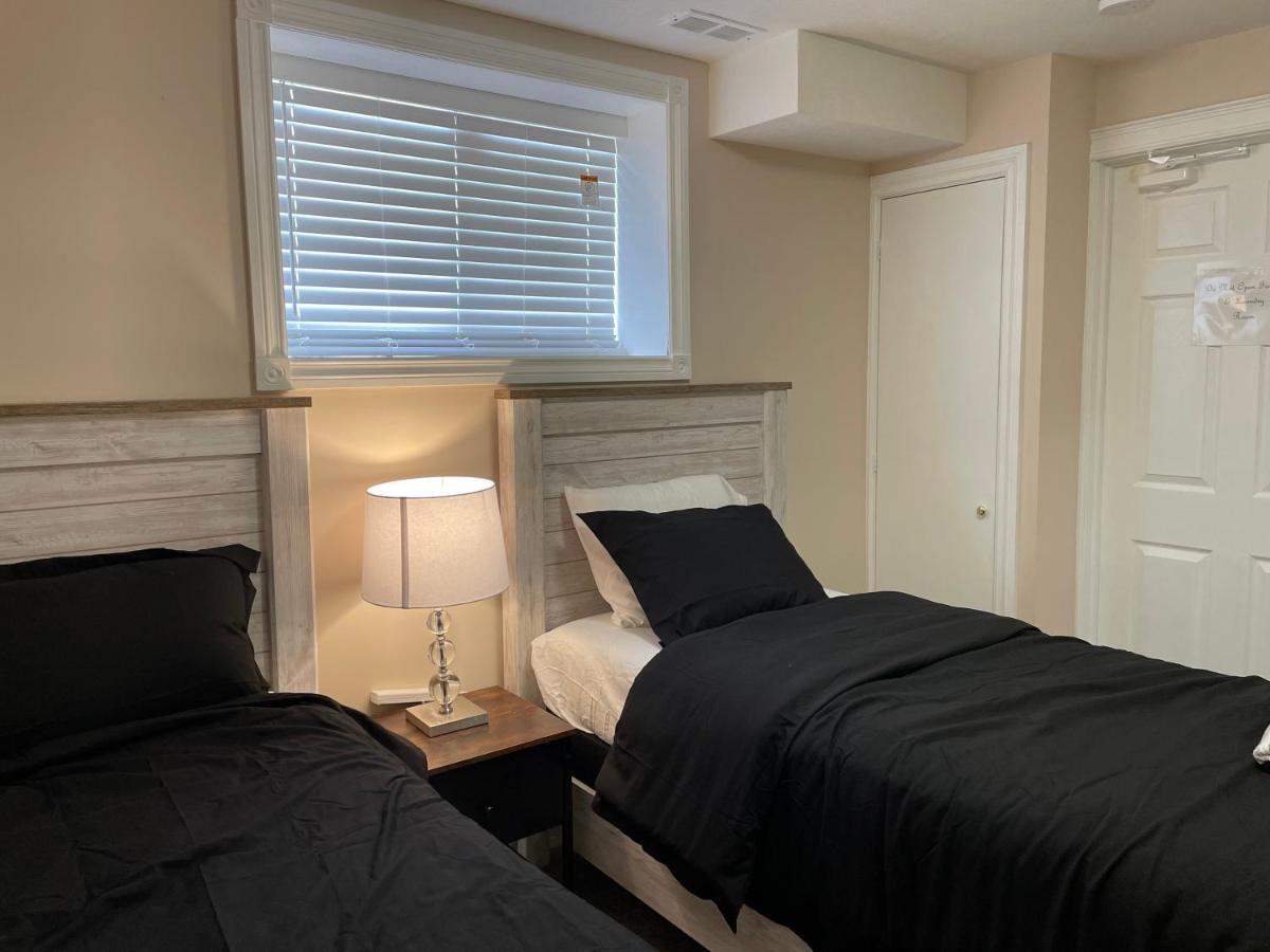 Super Luxury & Cozy Lower Level Apartment In Nw Calgary, Ab Close To Banff エクステリア 写真