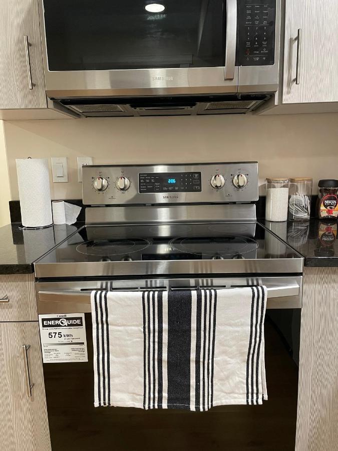 Super Luxury & Cozy Lower Level Apartment In Nw Calgary, Ab Close To Banff エクステリア 写真